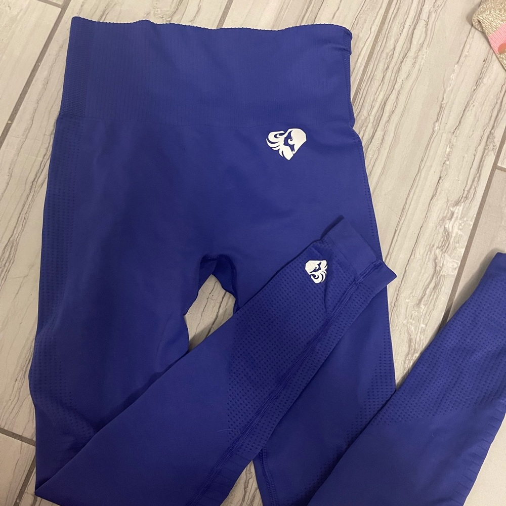 Women’s best royal blue leggings